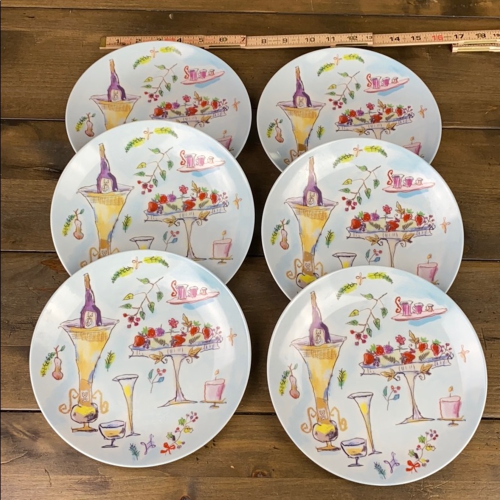 Crate & barrel luncheon plate (Diane Bigda)